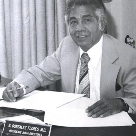 Dr. Bernardino González Flores
